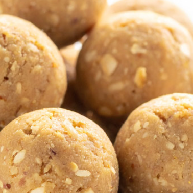 Peanut Butter & Oat Balls